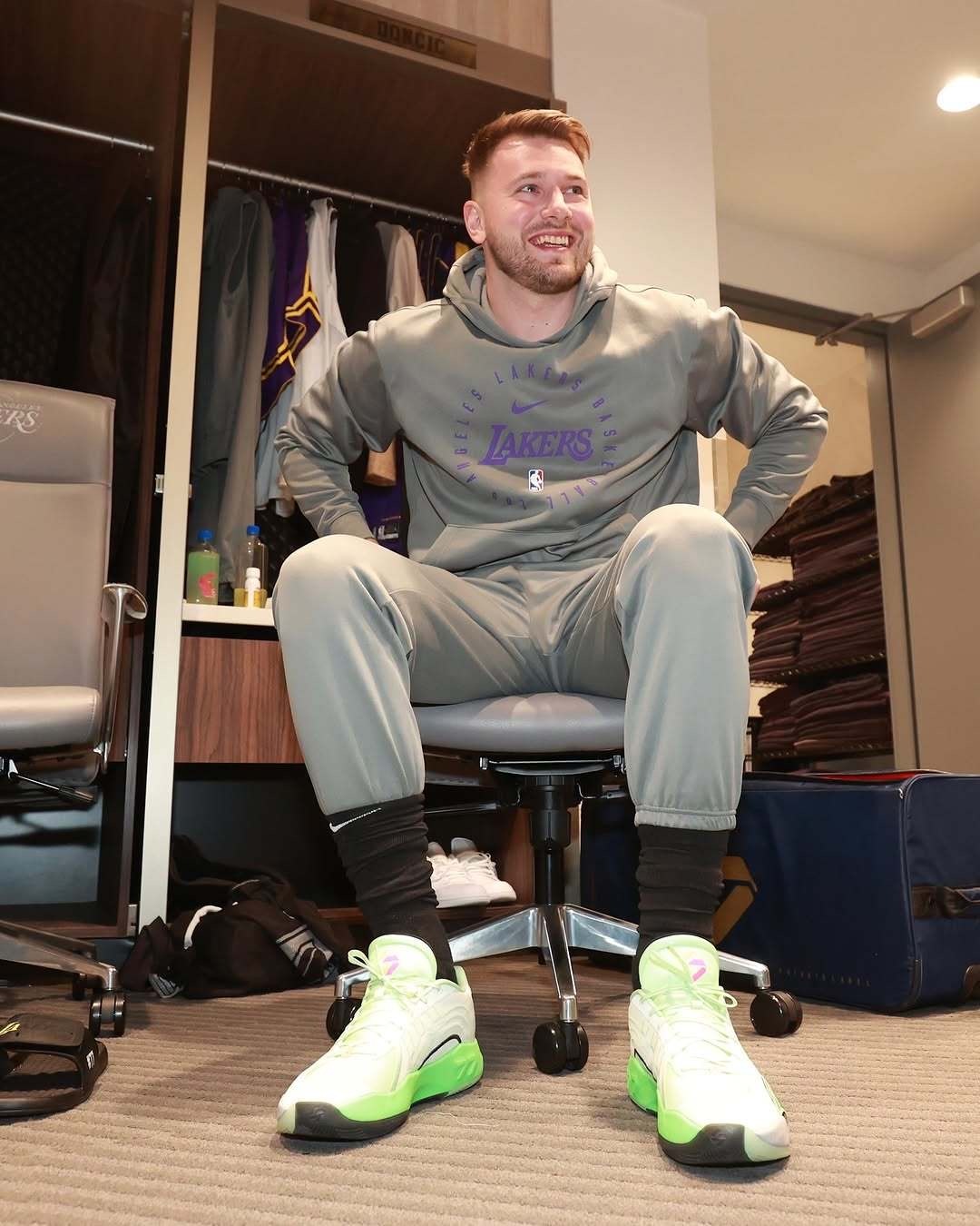 东契奇在IG比赛中比赛局势复杂，出色发挥引发热议！