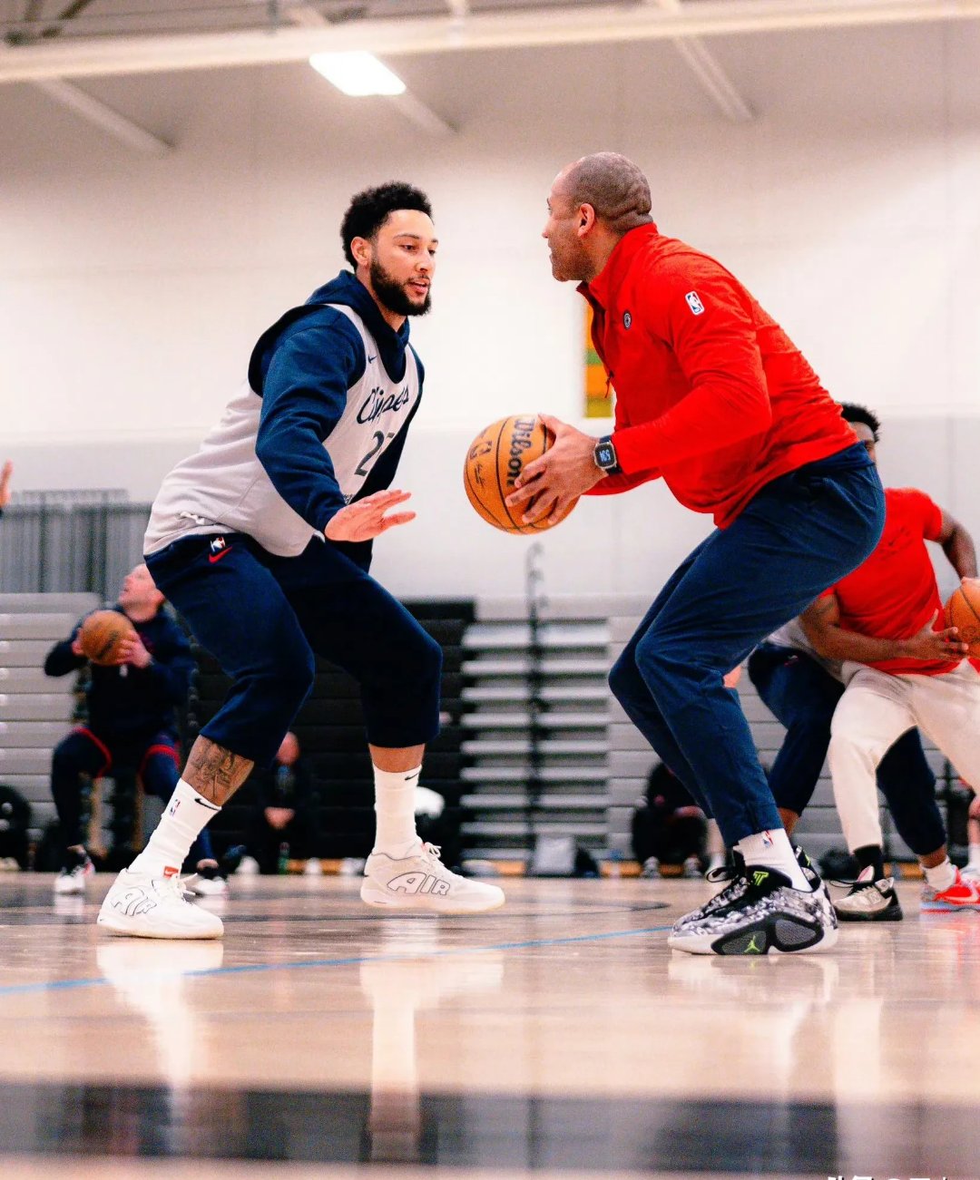 转折点密尔沃基雄鹿迎来里程碑；意大利杯赛后攻防权衡；目标明确；资深球员宣示担当的简单介绍